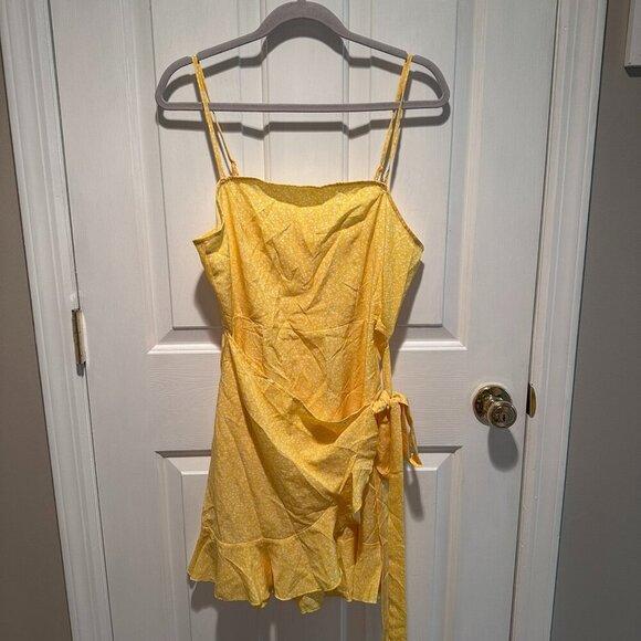 Yellow Floral Wrap Dress - Size Large - Picture 2 of 5